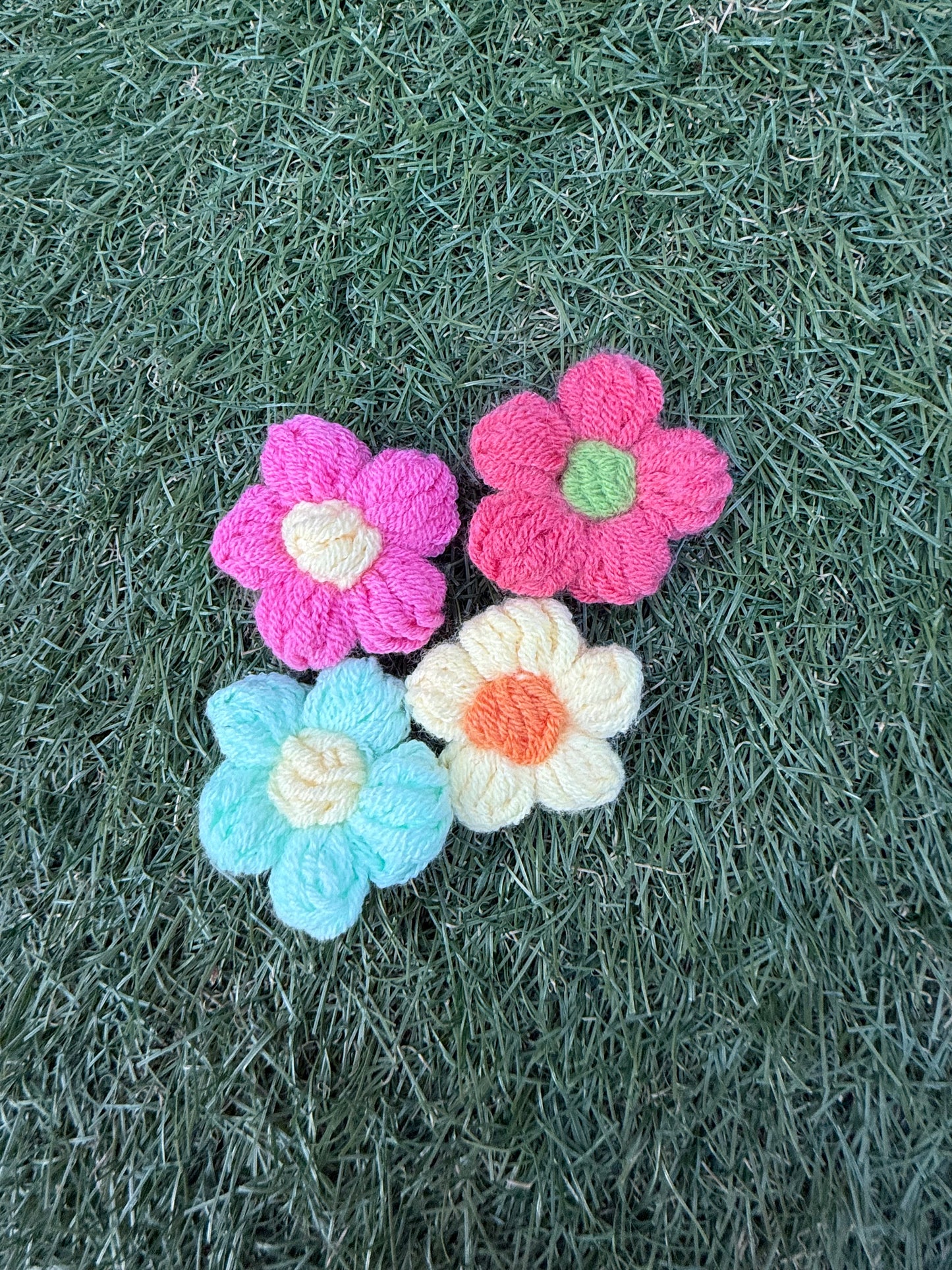 Handmade Crochet Flower Brooch 🌺